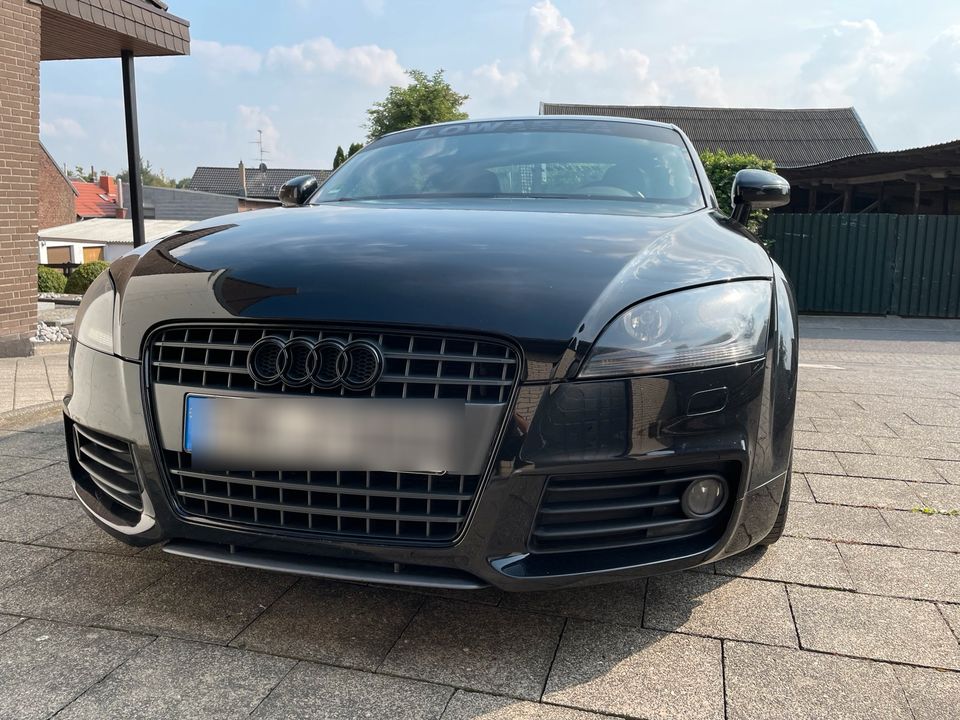 Audi TT 8J Coupé 1.8TFSI in Erkelenz