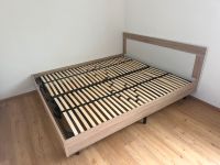 Bett und  2  x Lattenrost/ bed and metal frame  / Bett mit Rahmen Baden-Württemberg - Friedrichshafen Vorschau
