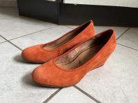 Tamaris Pumps Keilabsatz Gr. 39 **NEU** Niedersachsen - Uelzen Vorschau