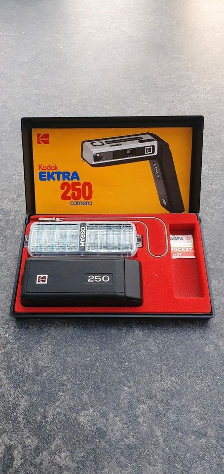 Kodak Ektra, Kamera, Fotoapparat, Retro in Weiherhammer