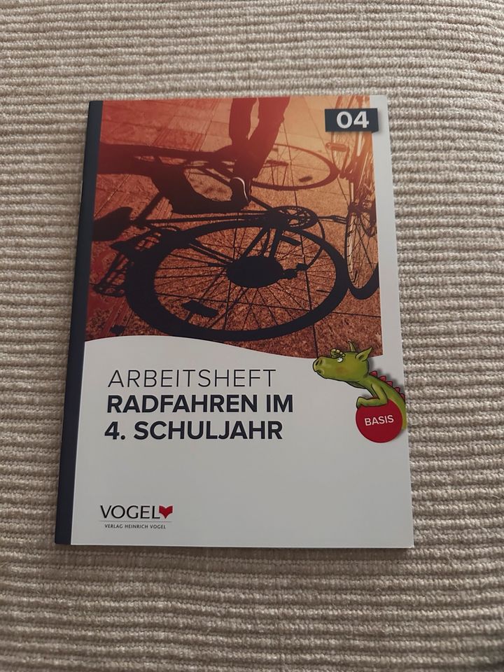 Radfahren im 4.Schuljahr in Eching (Kr Freising)