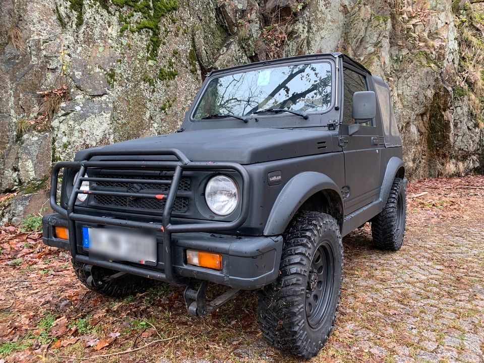 Suzuki Samurai TÜV 5/25 in Forbach