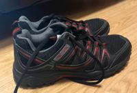 Neu Training Tracking Sneaker Gr.36 schwarz rot Sport Lauf Schuhe Baden-Württemberg - Ravensburg Vorschau