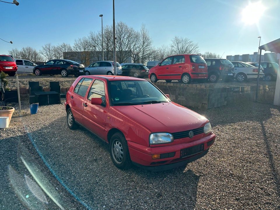 Volkswagen Golf 1.8 **HU 12/24*Servo*Klima*Allwetter** in Flensburg