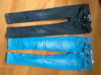 2 Jeans 140 10 Jahre von Calvin Klein blau/schwarz Sachsen - Moritzburg Vorschau