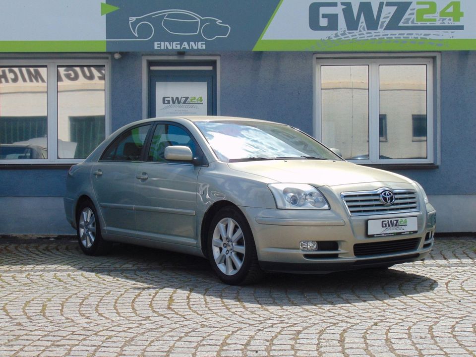 Toyota Avensis 1.8 Executive*KLIMAAUT*ALU*PDC*SHZ*AHK* in Erfurt