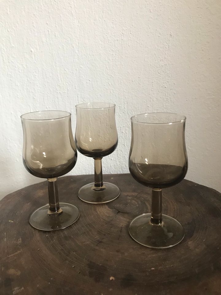 Vintage Gläser Weingläser 3 Stk. aus Rauchglas Luminarc/BP in Centrum