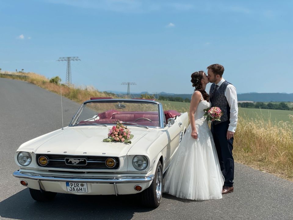 Ford Mustang Cabrio V8 Cabrio White mieten - Hochzeit, JGA in Pirna