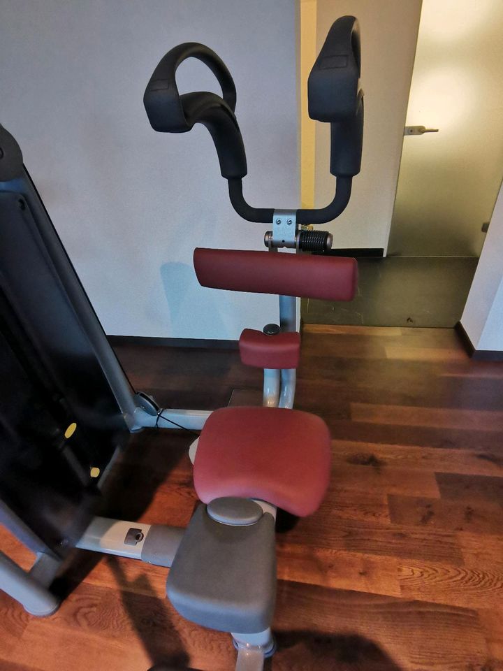 Technogym, Torso, Bauch, Gerät, Gym, Sport, Training in Baden-Baden