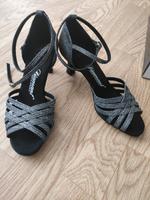 Tanzschuhe Diamant 38 fast NEU Nordrhein-Westfalen - Minden Vorschau