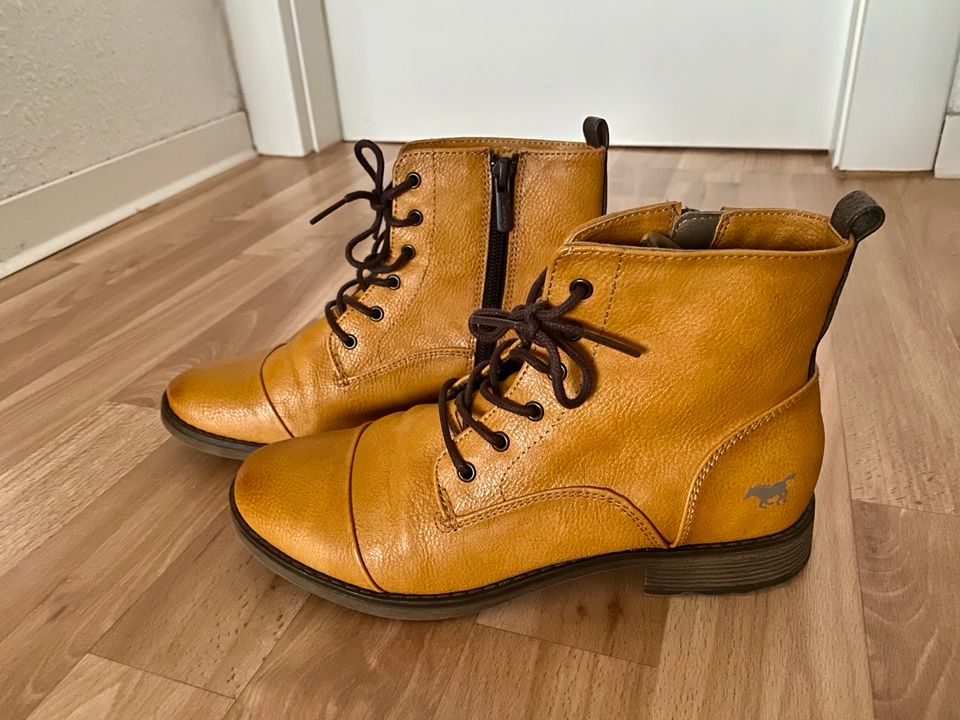 Mustang Schuhe Senfgeld Gr 37 NEU ungetragen + passendem Schal in Erfurt