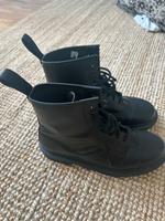 Dr. Martens - All Black Bayern - Würzburg Vorschau