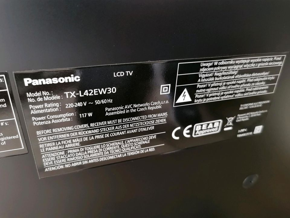 LCD-Fernseher Panasonic 42 Zoll, 106 cm in Spiesheim