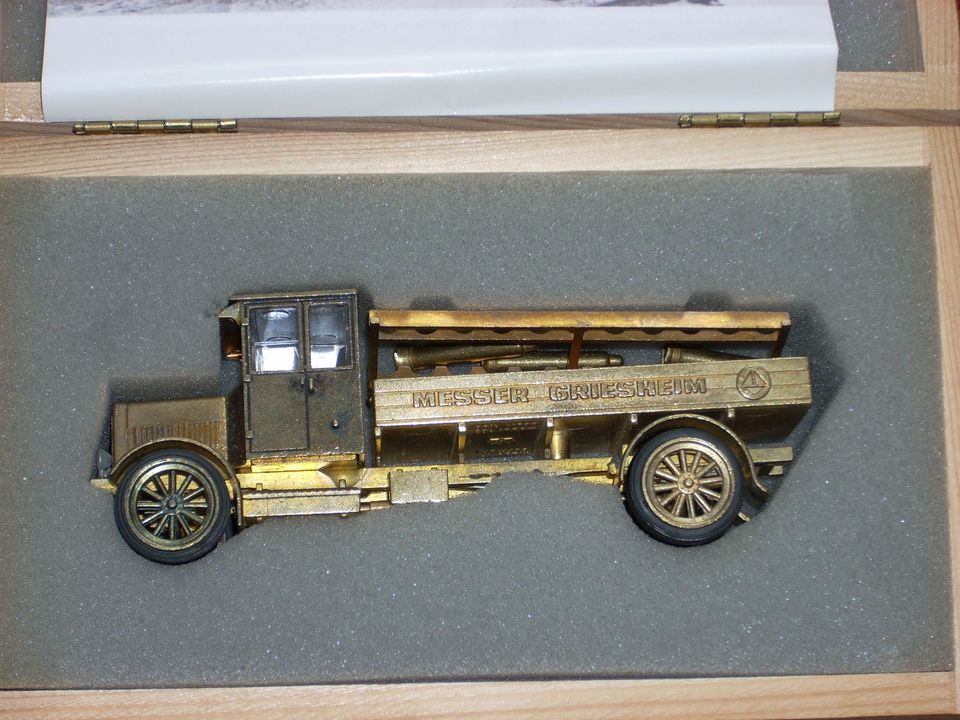 Messer Griesheim Pritschenwagen Model 1032 Jubiläum 1:50 Conrad in Krefeld