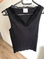 Top Trägertop schwarz spitze Spitzentop Vero Moda schwarz S M Baden-Württemberg - Ammerbuch Vorschau