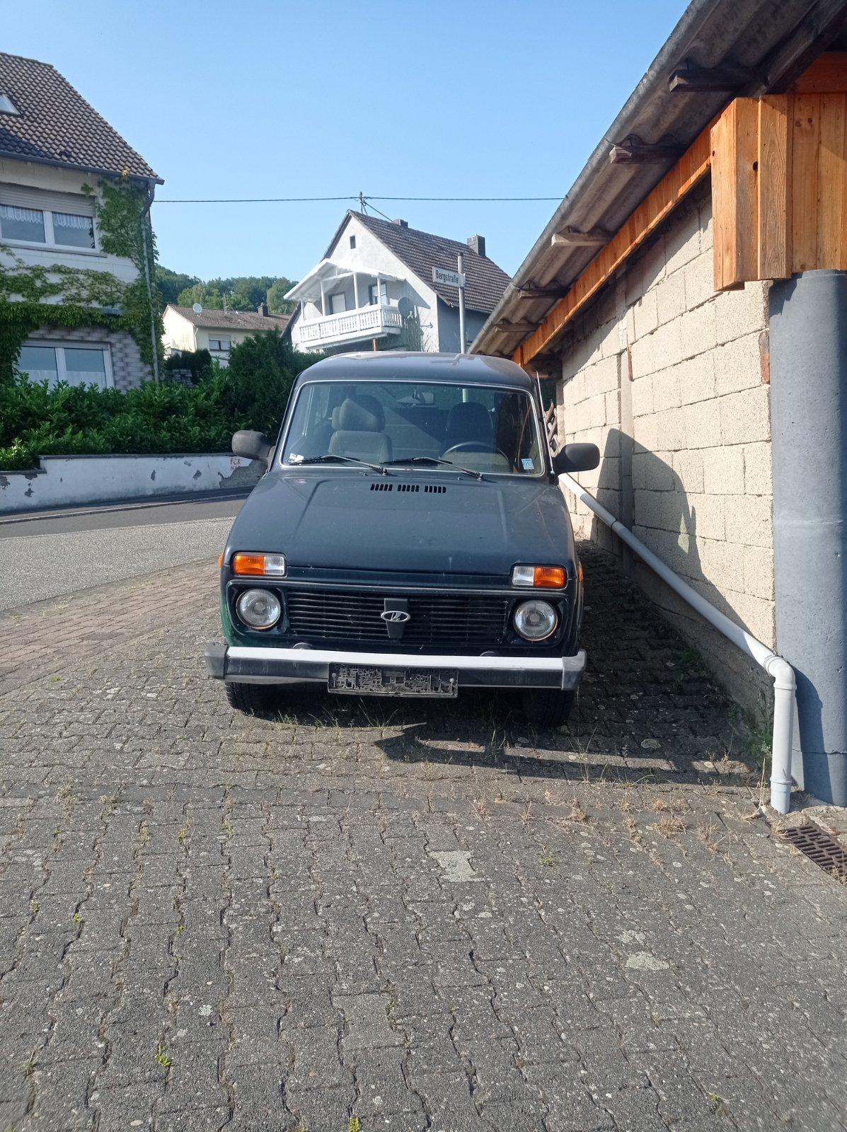 Abbildung des Autos Lada niva 4x4