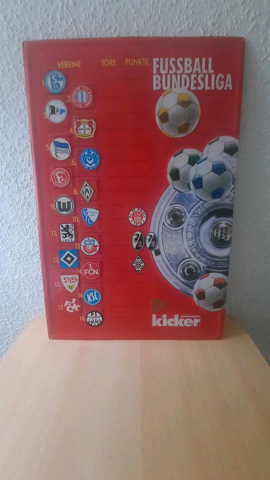 Kicker Bundesliga Fussball Magnettabelle in Gelsenkirchen