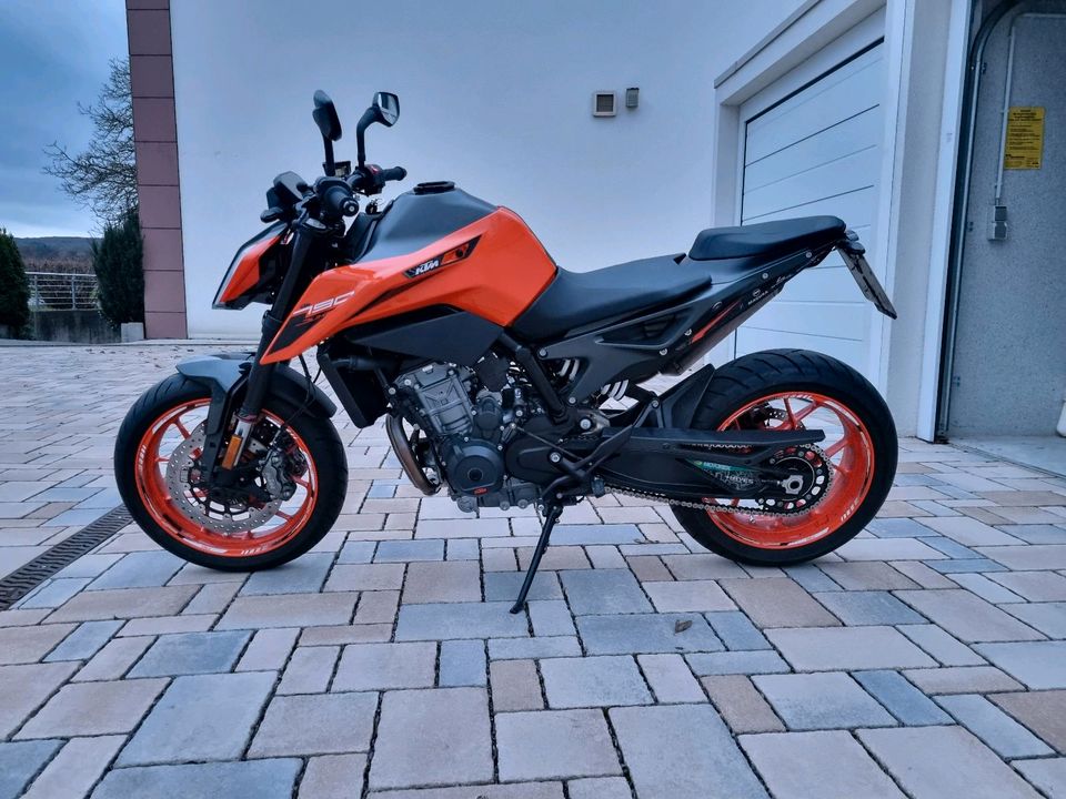 KTM 790 Duke Akrapovic in Ober-Mörlen