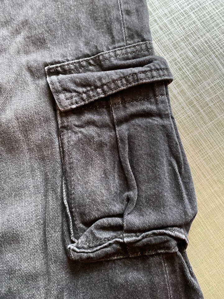 Mädchen Damen Jeans Cargo Hose Gr 34 / s wide leg neu mit Etikett in Schloß Holte-Stukenbrock