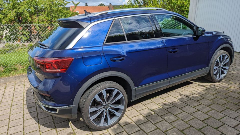 Volkswagen T-Roc 1.5 TSI ACT OPF DSG Sport metallic-blau in Bühl
