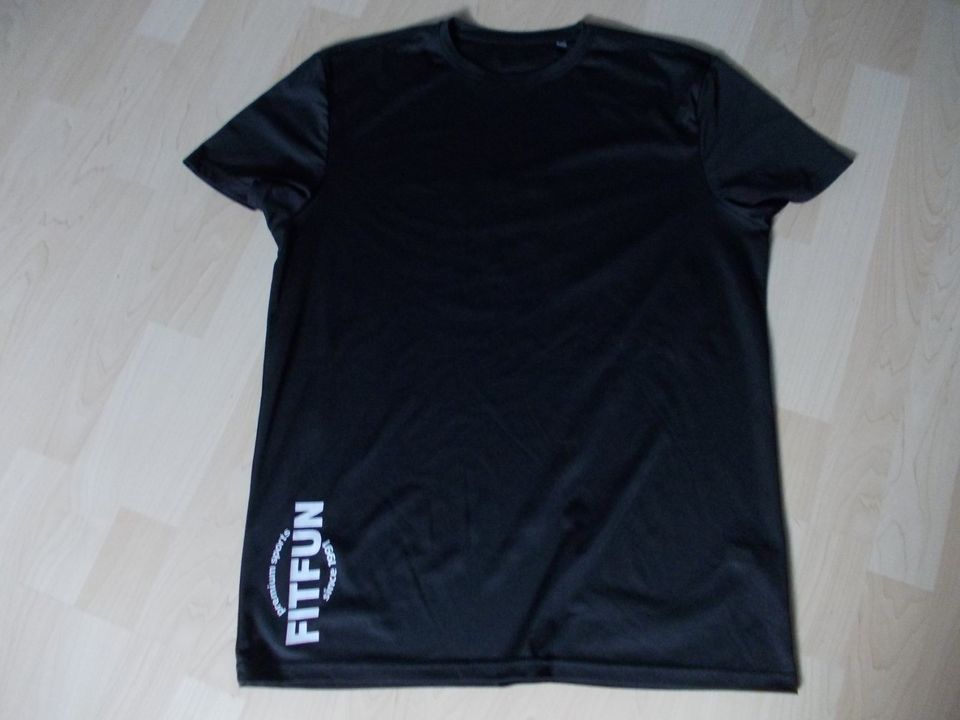 Herren Fitness-Shirt, schwarz, Gr. XL in Beselich
