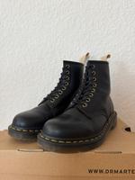 Dr. Martens - 8-Loch 1460 Stiefel – 100 % vegan - Doc Martens Schleswig-Holstein - Flensburg Vorschau