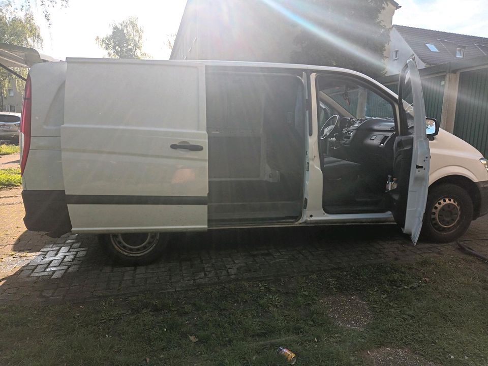 Mercedes vito in Moers