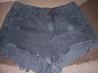 Schwarze kurze Jeans Gr.36 Hessen - Weilburg Vorschau