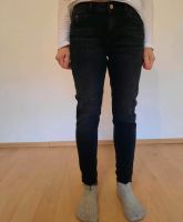 Zara Skinnyjeans Größe 36 schwarz Stuttgart - Weilimdorf Vorschau