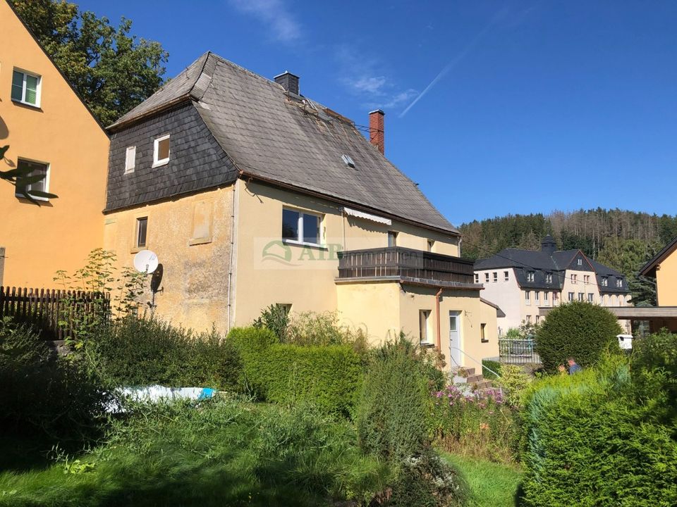 Teilsaniertes Wohnhaus in Weißbach ***Geräumiges Haus mit Garage und Garten*** in Amtsberg