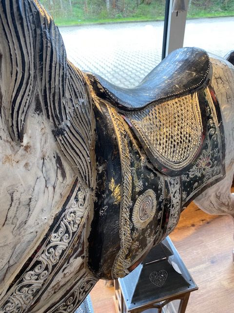 Deko - Pferd aus Alabasia Holz white wash, 155 cm hoch, handgefertigt und -bemalt, Die Faktorei in Ronneburg