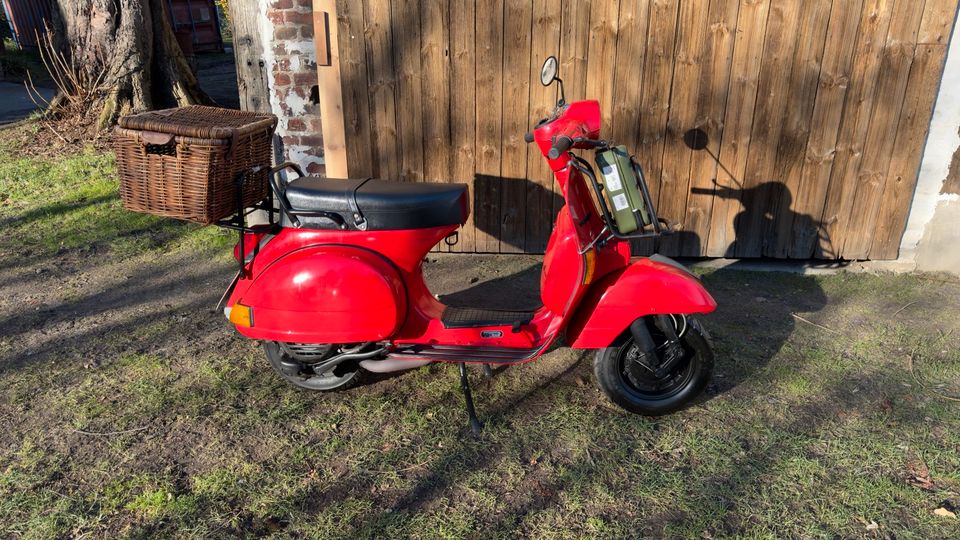 Piaggio Vespa px 80 x rot 1982 in Lünen