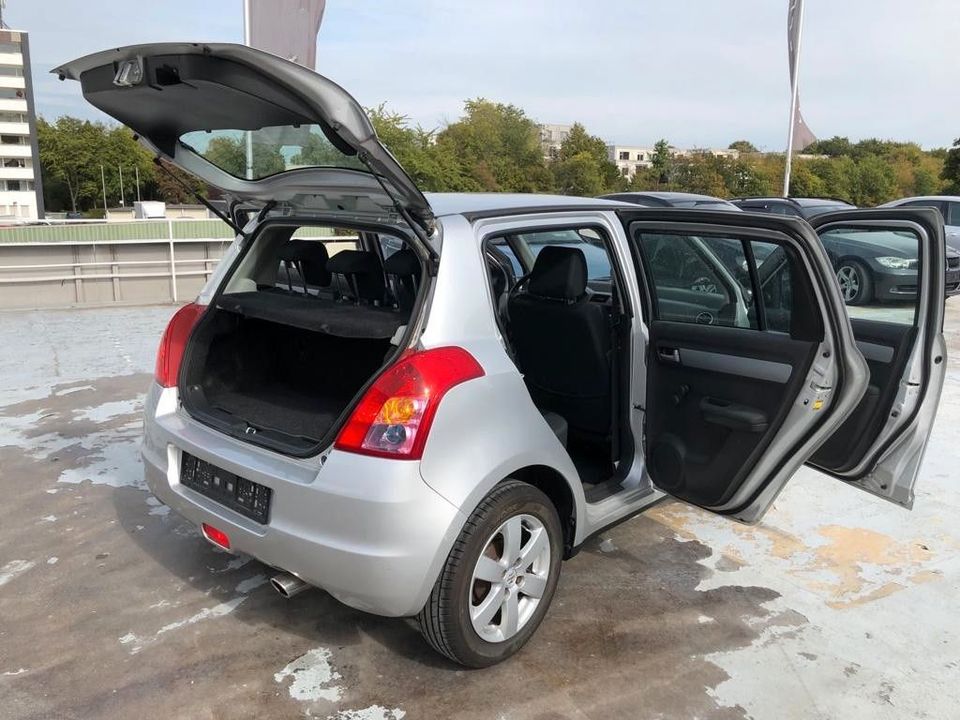 Suzuki Swift 1,3 Comf. 5-Türer, KLIMA NEUES AT-GETRIEBE in Essen