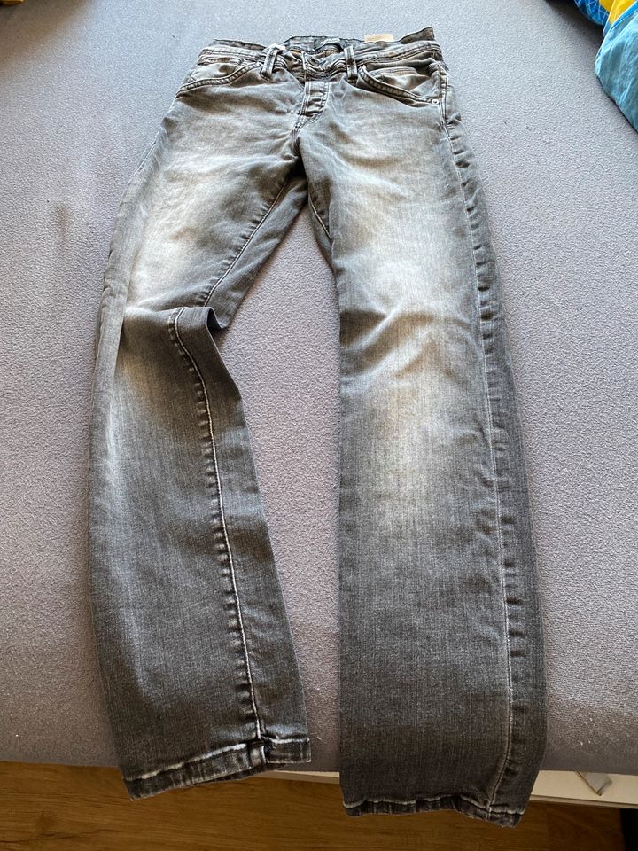 Jack & Jones Slim/Glenn Hose Gr. 27/30 in Weil am Rhein