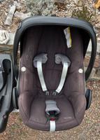 Maxi-Cosi Babyschale mit Isofix Station EasyBase 2 + Sonnensegel Sachsen - Chemnitz Vorschau