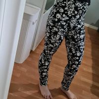 Schwarz und Weiß Leggings Sachsen-Anhalt - Halle Vorschau