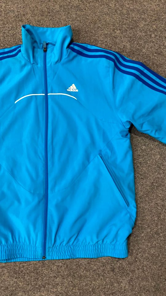 Adidas Azurblau Laufjacke Jacke Größe 4, US S in Köln