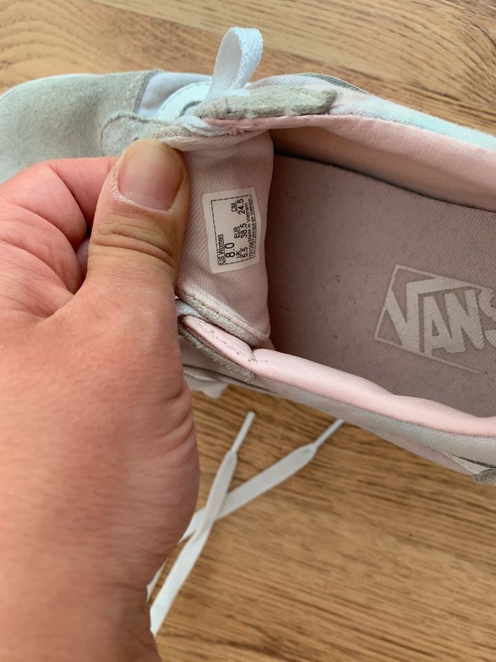 Schuhe Vans pink-weiß 38,5 in Berlin