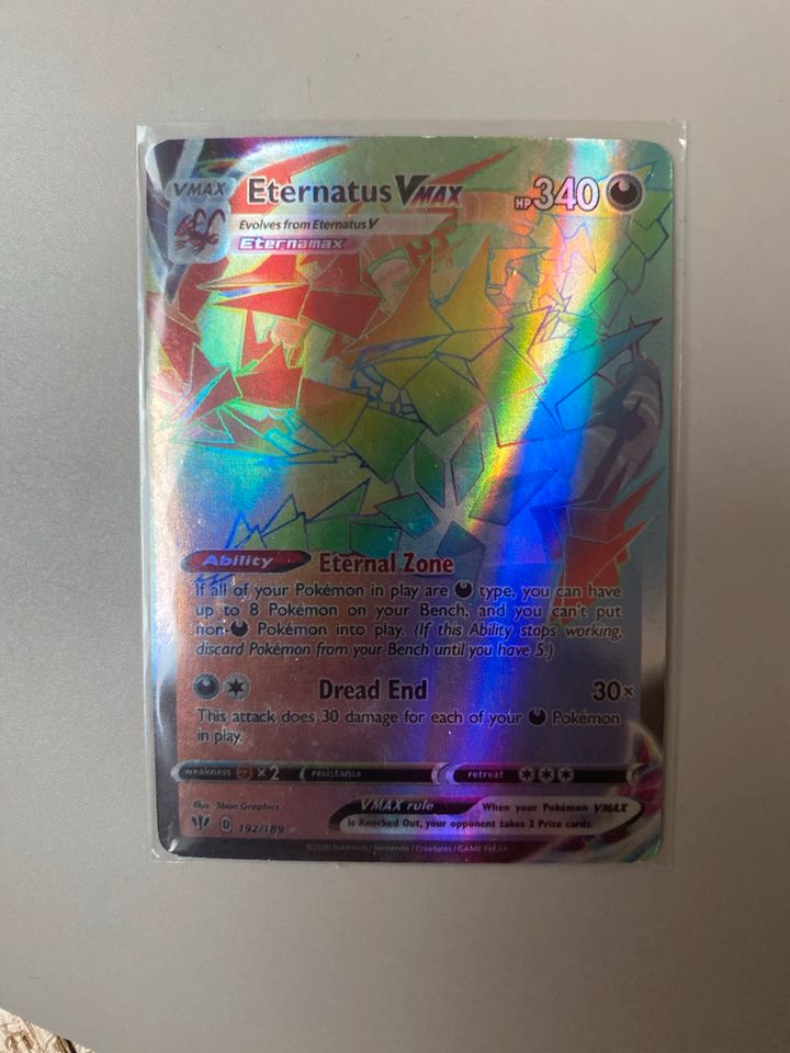 Pokémon Karte Pokemonkarte englisch Rainbow Eternatus Vmax in Düsseldorf