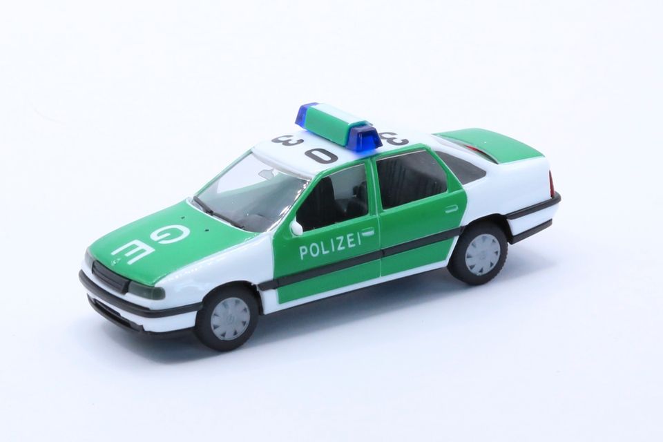 herpa 1:87 Opel Vectra Polizei Gelsenkirchen in Durlangen