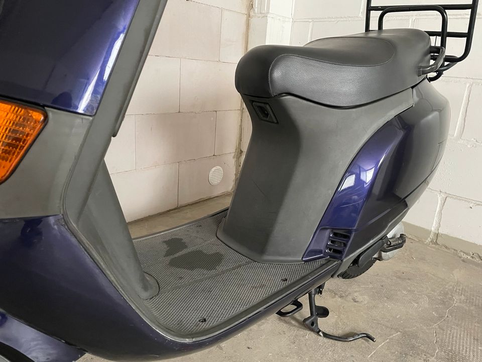 Roller von Piaggio Modell Sfera Nsl 50ccm Farbe Lila in Saarbrücken