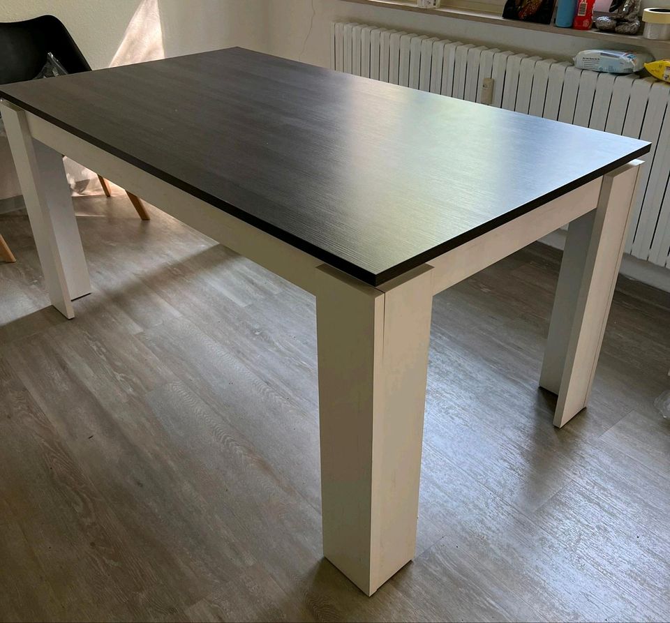 Ich verkaufe einen Tisch neuwertig 160×90 in Dortmund