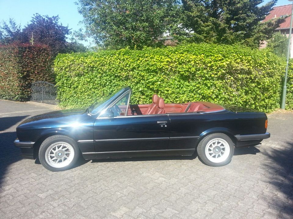 BMW 325i Cabrio von 1987, 1. Hand, topp, zum Gutachtenwert in Düsseldorf