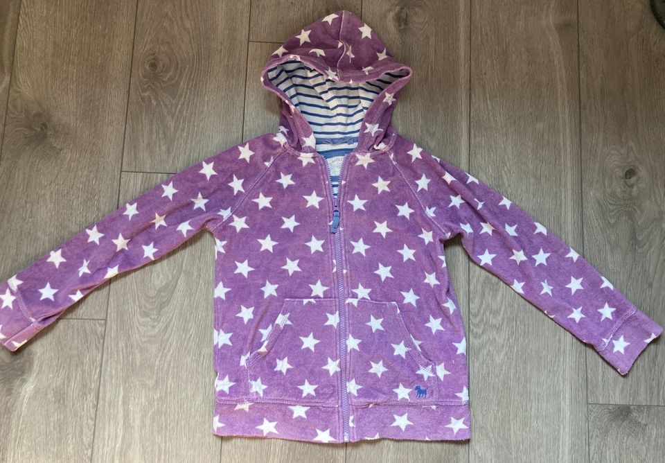 Mini Boden Jacke Kapuzenjacke Frotteejacke Sterne lila 9-10 in Duisburg