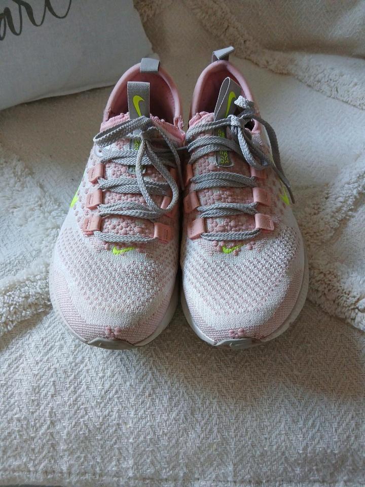 Nike Running react Gr. 39 eher 38 Sneaker Damen Turnschuh in Nohfelden
