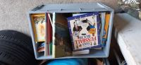 Große Bücher Kiste an Selbstabholer zu verschenken Rostock - Reutershagen Vorschau