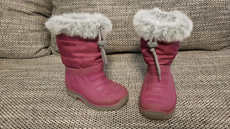 Gefütterte Winter Gummistiefel/Boots Größe 23 in Meckesheim