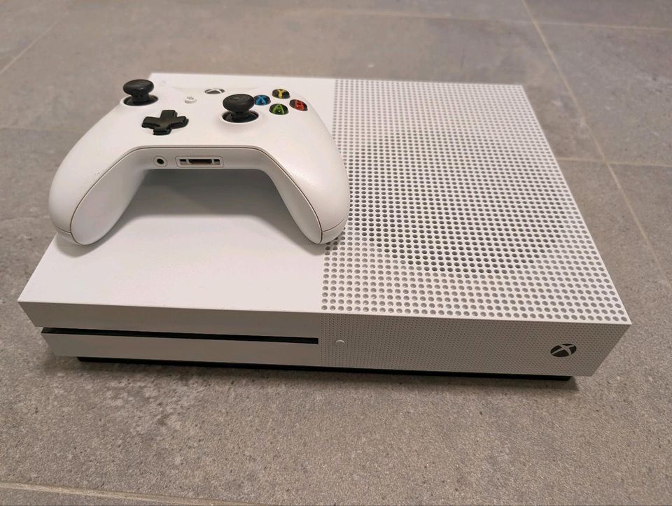 Xbox one S in Nörvenich