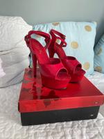 Schuhe der Marke Pleaser 36 Rot Lack Nordrhein-Westfalen - Gelsenkirchen Vorschau