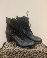 Bugatti Stiefeletten Stiefel Absatz Gr. 42 schwarz Leder neu Dortmund - Schüren Vorschau